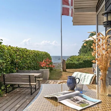 Holiday home Daike - 25m From The Sea By Interhome Bogentved